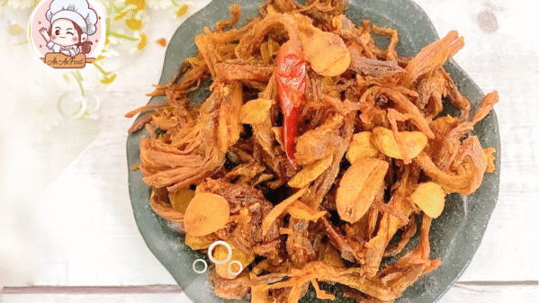 ăn khô heo cháy tỏi